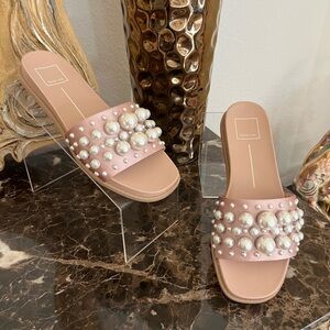 Dolce Vita Ladies Elegant Blush Pearl Embellished Slides. Like New! Size 8